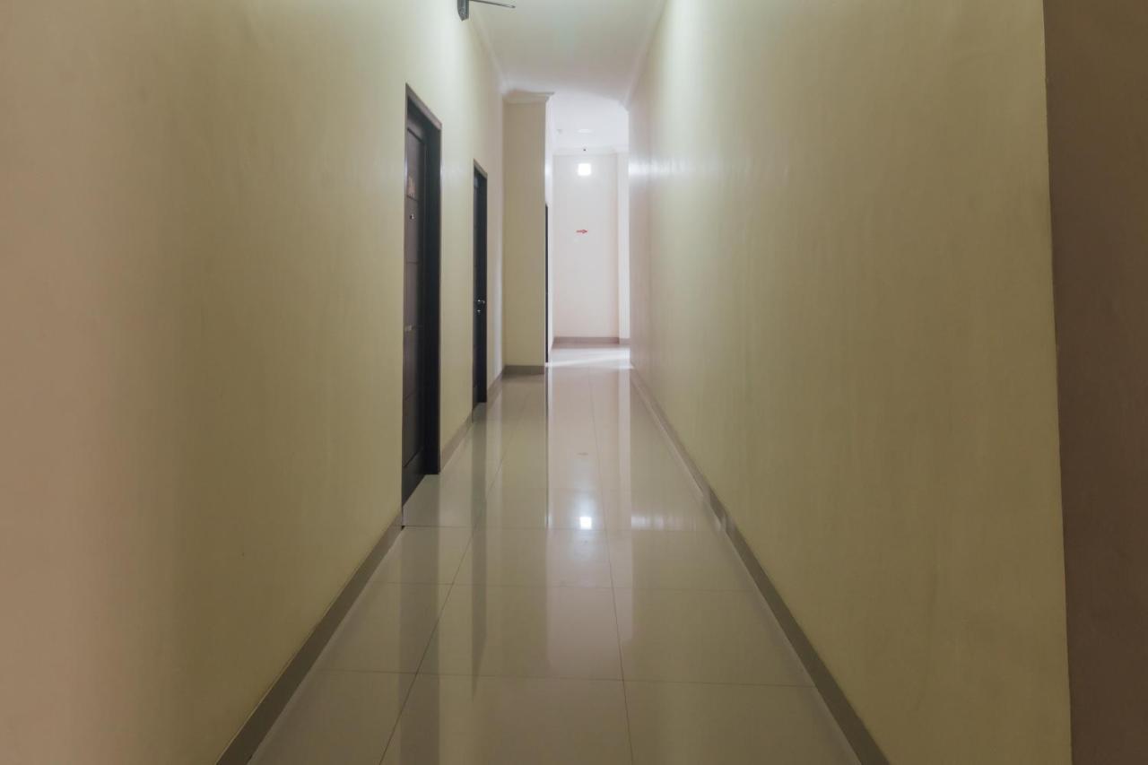 Clean & Comfort Homestay Ambon Extérieur photo